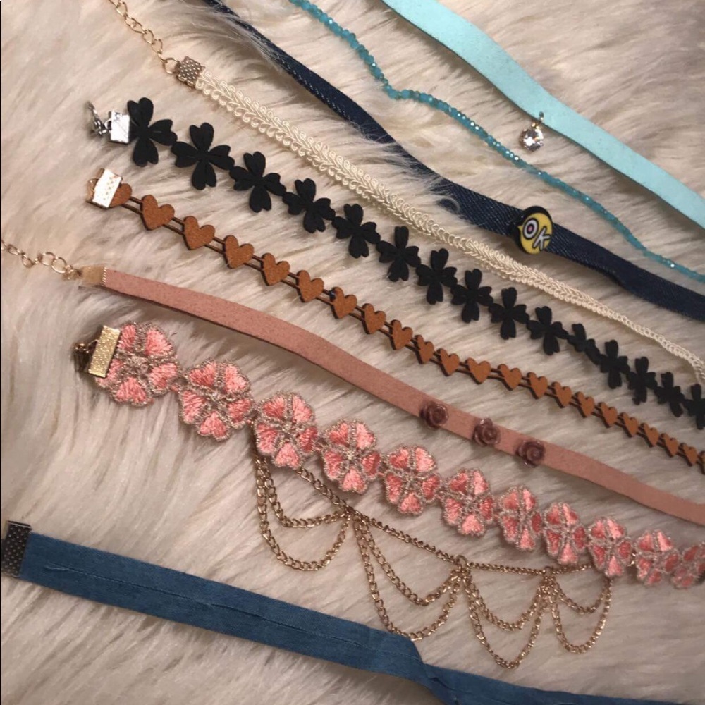 Cute Choker bundle ✨